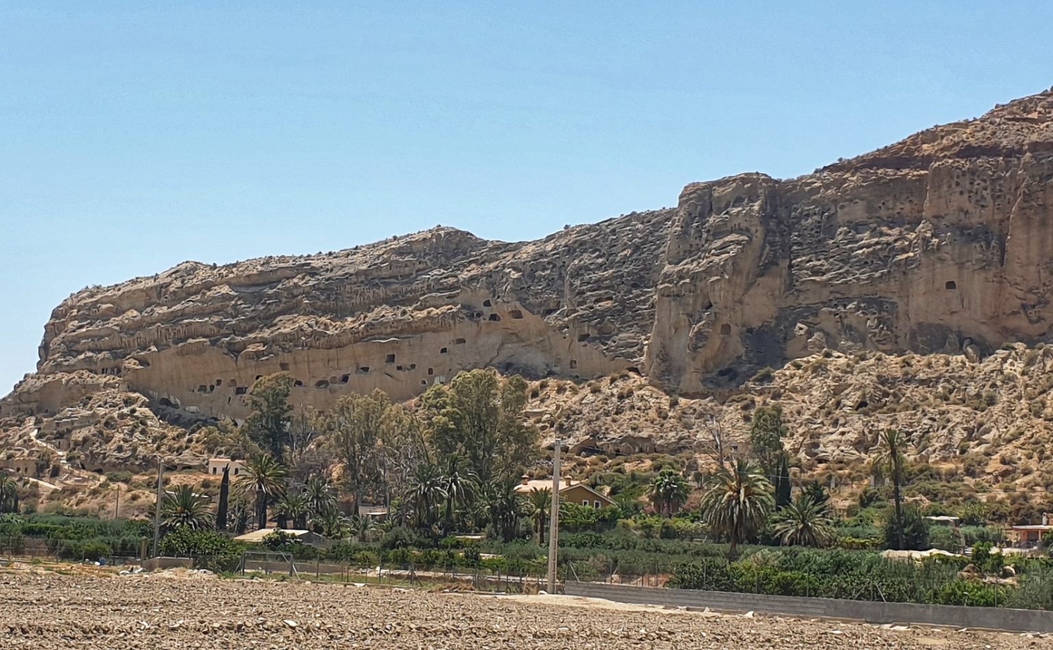 Cuevas del Almanzora castillo, cuevas y deportes de agua.