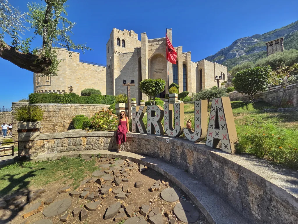 Castillo y letras de Kruja